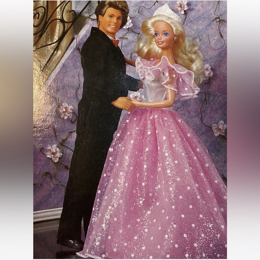 COMING SOON!! Barbie Fantasy Evening Fashions Pink Polka Dot 1994 Mattel